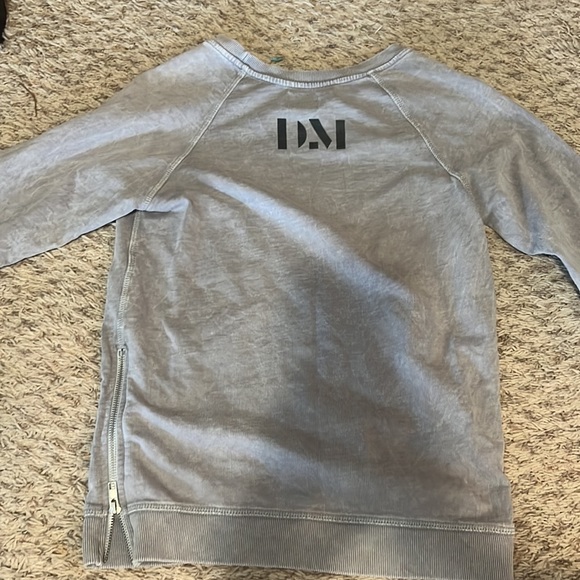 grey dance makers motivational sweatshirt for kids - Picture 2 of 2